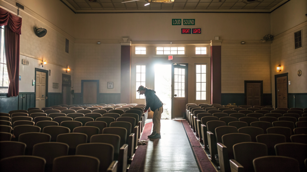 Культура и афиша: главные события, выставки, концерты и семейные мероприятия - иллюстрация